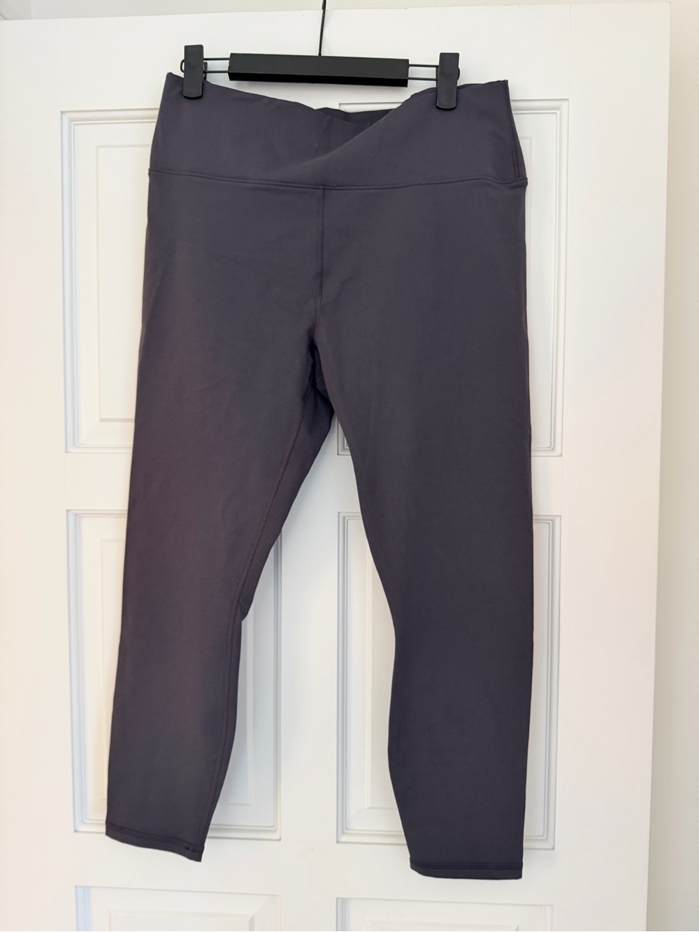 Fabletics Women’s Charcoal Gray Athletic Leggings